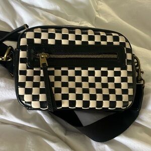 Universal thread camera bag